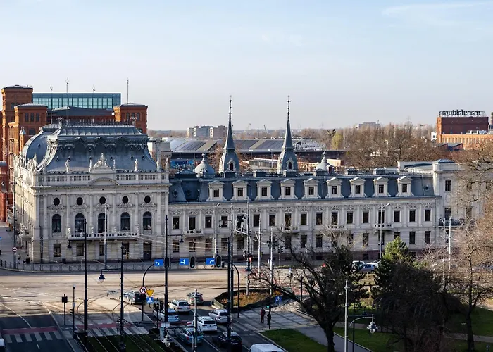 Manu Park Luxury Apartment