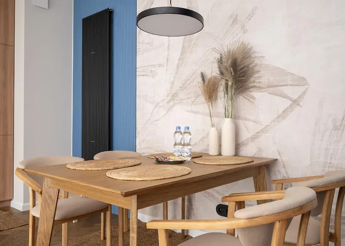 Manu Park Luxury Apartment *